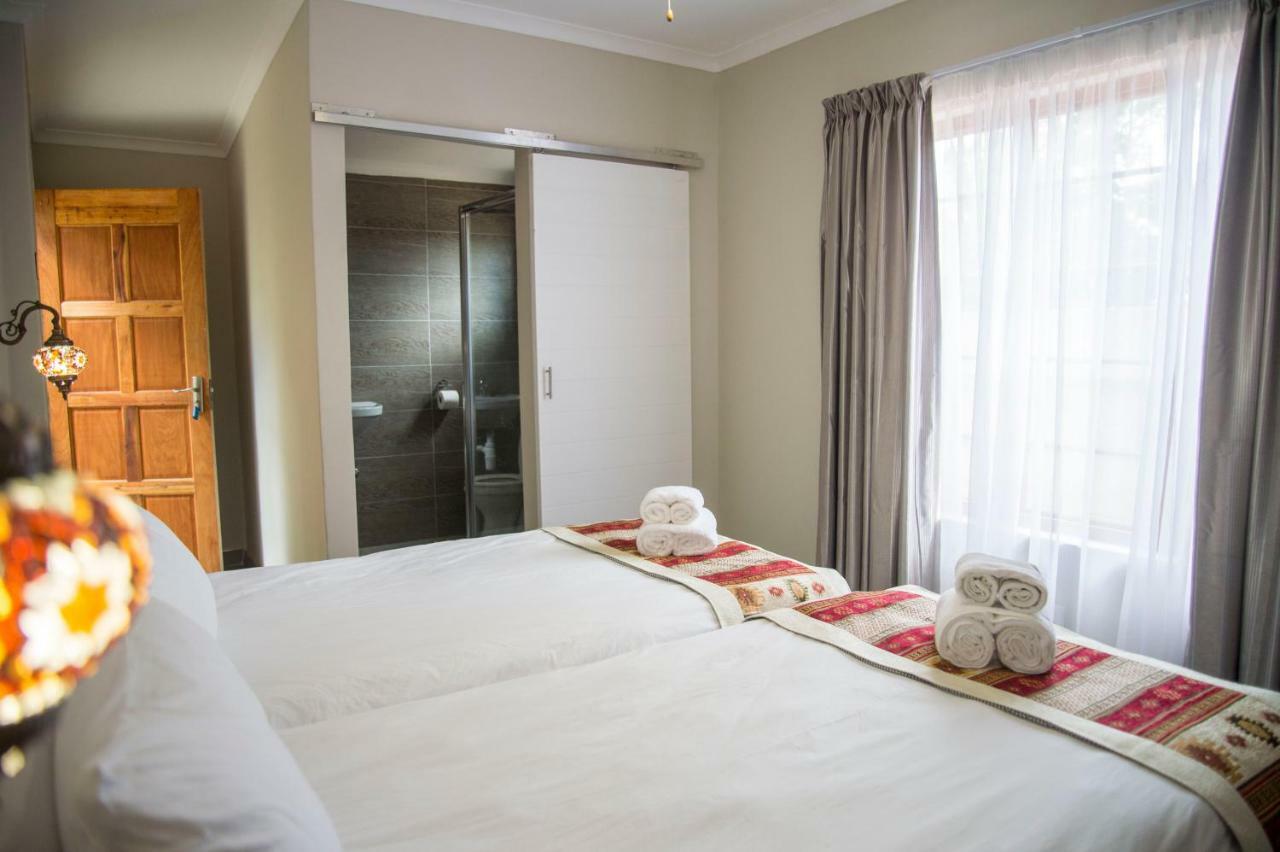 Tsumeb Backpackers & Safari Pansiyon Dış mekan fotoğraf